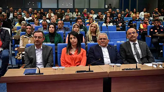 Başkan Büyükkılıç: 'Ya öğrenen ol, ya öğreten ol'