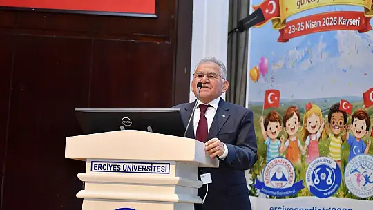 Başkan Büyükkılıç, 11. Erciyes Pediatri Akademisi Kongresi'nde hekimlerle buluştu