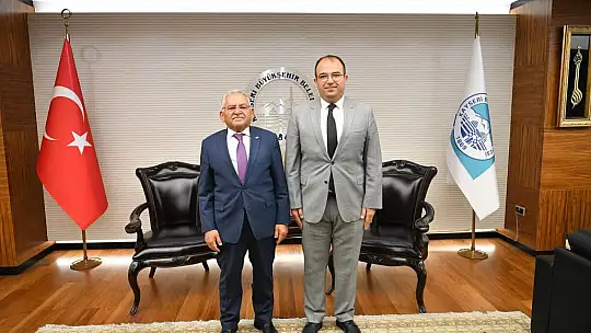 Başkan Büyükkılıç'a yoğun ziyaret trafiği: birlik, beraberlik ve dayanışma vurgusu