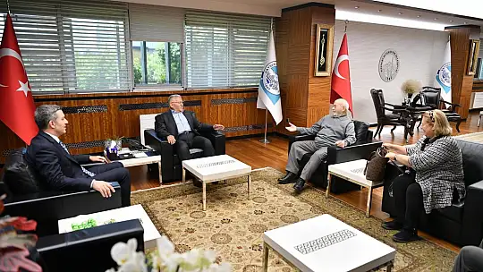 Başkan Büyükkılıç'a yoğun ziyaret trafiği: birlik, beraberlik ve dayanışma vurgusu