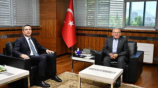 Başkan Büyükkılıç'a yoğun ziyaret trafiği: birlik, beraberlik ve dayanışma vurgusu