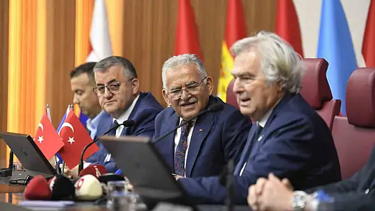 Başkan Büyükkılıç, ACES heyetini ağırladı