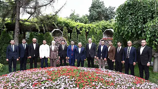 Başkan Büyükkılıç AK Parti Gençlik Kolları Başkanı İbiş'i ağırladı
