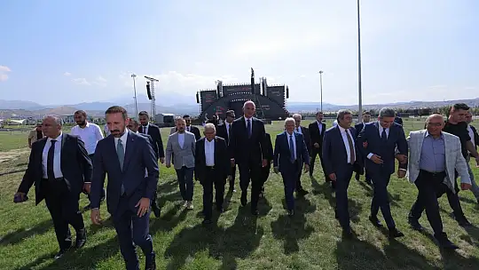 Başkan Büyükkılıç, Bakan Ersoy'a Mutfak Sanatları Merkezi'ni tanıttı