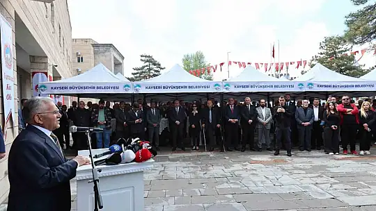 Başkan Büyükkılıç, bayram sevincini Kayserililerle yaşadı