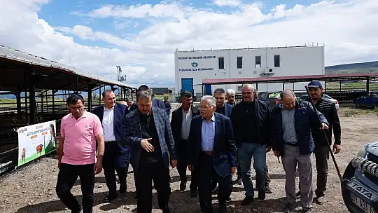 Başkan Büyükkılıç, bayram sevincini Kayserililerle yaşadı
