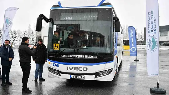 Başkan Büyükkılıç, çevreci ve yenilenebilir elektrikli otobüs ile bisikletleri inceledi