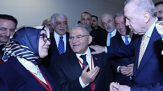 Başkan Büyükkılıç, Cumhurbaşkanı Erdoğan ile 30 Bin km Bölünmüş Yol Töreni'nde görüştü