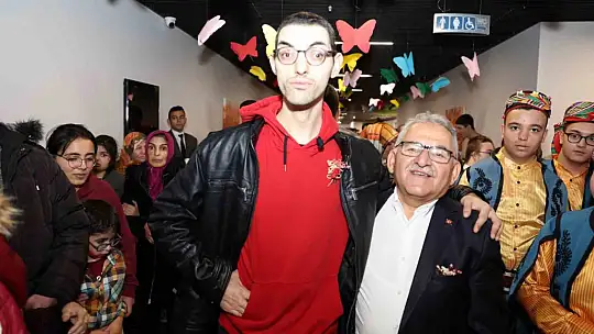 Başkan Büyükkılıç, engelliler için özel hizmetleri sıraladı
