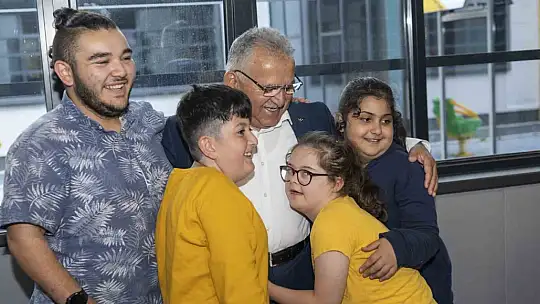 Başkan Büyükkılıç, engelliler için özel hizmetleri sıraladı