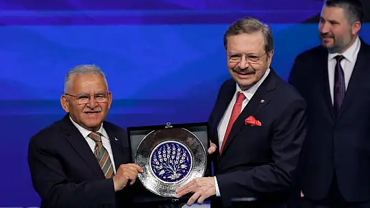 Başkan Büyükkılıç, Erciyes Zirvesi'nde Kayseri'nin su master planını anlattı