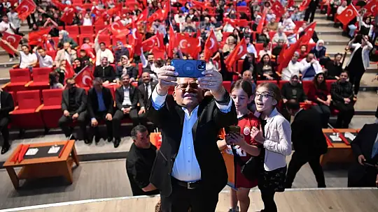 Başkan Büyükkılıç, Genç KAYMEK Yılsonu Programı'nda öğrencileri yalnız bırakmadı
