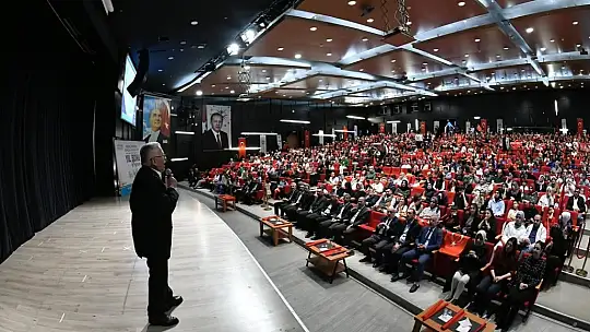 Başkan Büyükkılıç, Genç KAYMEK Yılsonu Programı'nda öğrencileri yalnız bırakmadı