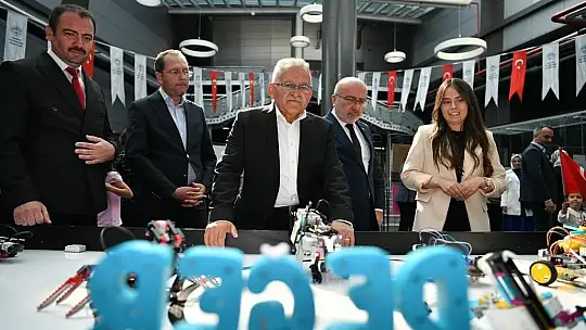 Başkan Büyükkılıç, Genç KAYMEK Yılsonu Programı'nda öğrencileri yalnız bırakmadı