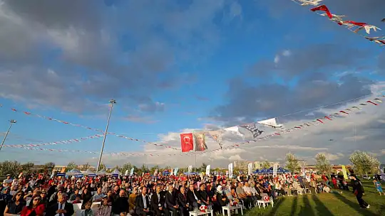 Başkan Büyükkılıç, gençlerin coşkusuna ortak oldu