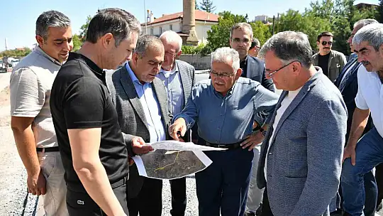 Başkan Büyükkılıç, Hacılar Kayseri Caddesi'nde 100 milyon TL'lik yatırımı inceledi