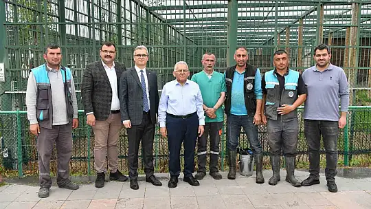 Başkan Büyükkılıç, hayvanat bahçesini ziyaret etti