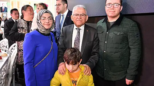 Başkan Büyükkılıç, iftar sofrasının bereketini şehit ve gazi aileleri ile birlikte yaşadı