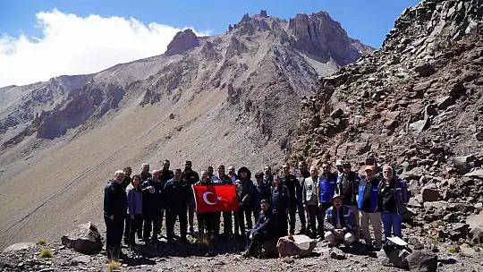 Başkan Büyükkılıç ile AFAD yetkililerin afet yetkililerinden afet risklerini azaltacak örnek proje değerlendirmesi