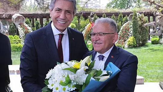 Başkan Büyükkılıç'ın eser ve hizmet belediyeciliğine Ankara'dan takdir ve teşekkür