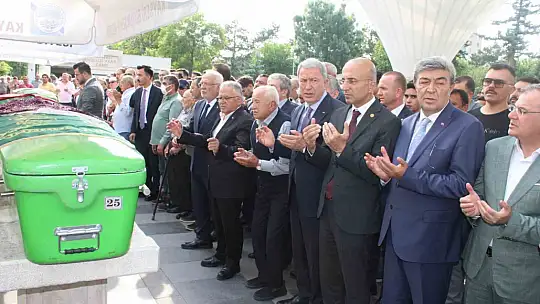 Başkan Büyükkılıç'ın yengesi son yolculuğuna uğurlandı