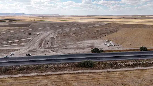 Başkan Büyükkılıç, Jeotermal Kaynaklı Sera Organize Tarım Bölgesi çalışmalarını yerinde inceledi