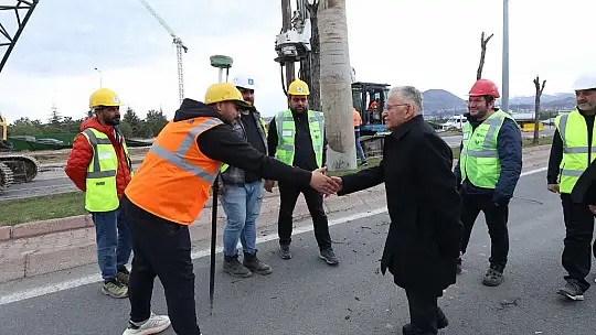 Başkan Büyükkılıç, Kartal Katlı Kavşağı Projesi'ni sahada inceledi