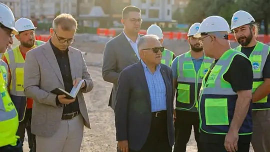 Başkan Büyükkılıç, Kartal Katlı Kavşağı'nda çalışmaları adım adım izliyor
