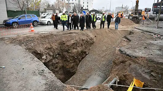Başkan Büyükkılıç Kartal Kavşağı altyapı çalışmalarını inceledi