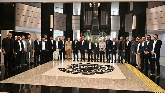 Başkan Büyükkılıç, Kayseri Sanayi Odası'nda istişare toplantısına katıldı