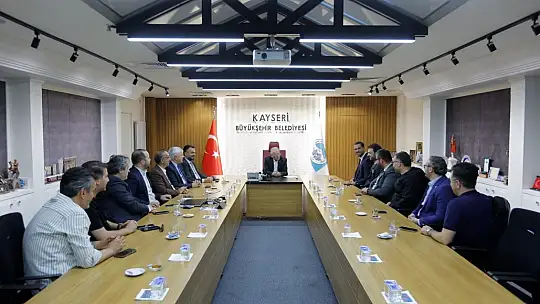 Başkan Büyükkılıç Kayseri Turizm Ödülleri Komisyonu'nu ağırladı