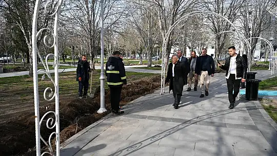Başkan Büyükkılıç, Mimarsinan Parkı'nda vatandaşlar ve öğrencilerle bir araya geldi