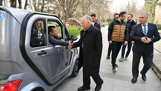 Başkan Büyükkılıç, Mimarsinan Parkı'nda vatandaşlar ve öğrencilerle bir araya geldi