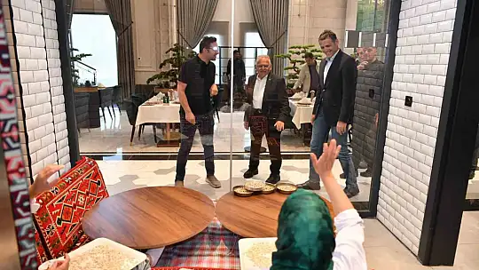 Başkan Büyükkılıç, Mutfak Sanatları Merkezi'nde vatandaşlarla buluştu