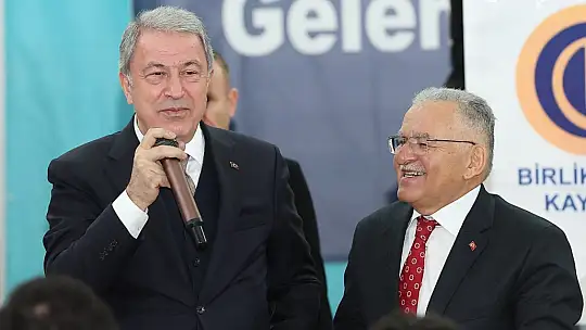 Başkan Büyükkılıç, Ramazan'ın bereketini iki ayrı iftarda vatandaşlarla paylaştı