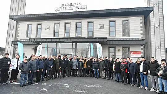 Başkan Büyükkılıç, sabah namazında vatandaşlarla buluştu