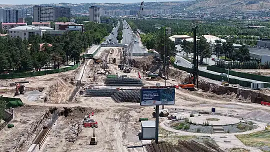 Başkan Büyükkılıç şantiyede: Gündem Kartal Katlı Kavşağı