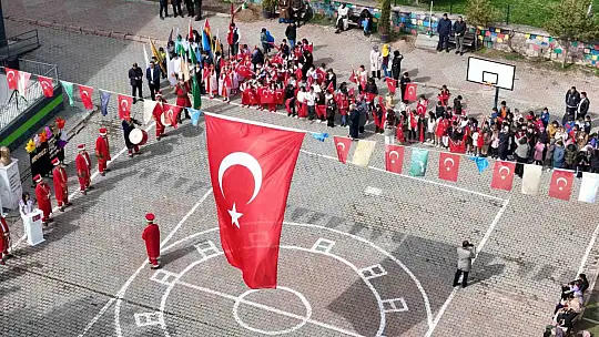 Başkan Büyükkılıç sözünü tuttu: Sarıoğlan'da nevruz coşkusu mehteranla taçlandı