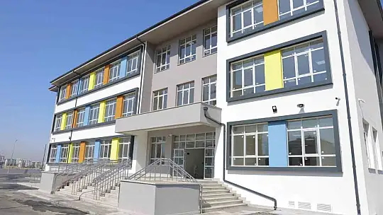Başkan Büyükkılıç'tan 85 milyon TL'lik yatırım maliyetli eğitim yuvasında inceleme
