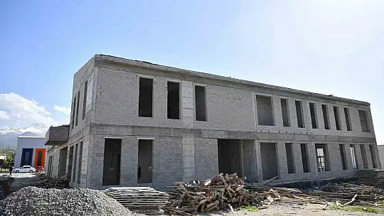 Başkan Büyükkılıç'tan Alzheimer'a özel sağlık yatırımı: İnşaatta son aşamaya gelindi