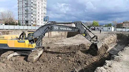Başkan Büyükkılıç'tan Argıncık'ta modern yaşam alanları için ilk adım