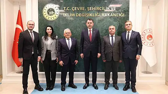 Başkan Büyükkılıç'tan Bakan Kurum'a ziyaret