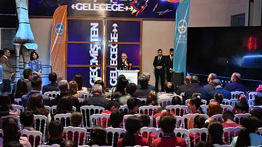 Başkan Büyükkılıç'tan bilime ve tarihe iz bırakan açılış