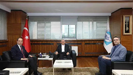 Başkan Büyükkılıç'tan birlik mesajı: Büyükşehir'de ziyaretçi rüzgarı