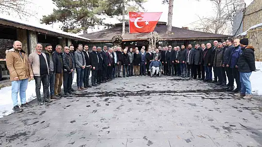 Başkan Büyükkılıç'tan Bünyan Belediye Başkanı Metin'e ziyaret