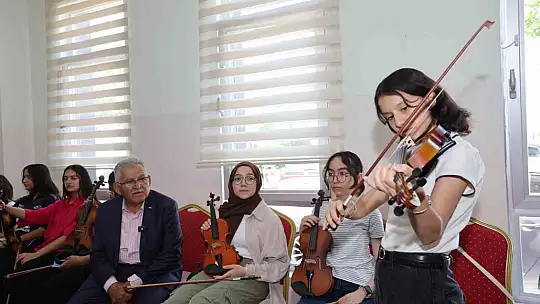 Başkan Büyükkılıç'tan büyükşehirin hizmet birimlerine ziyaret