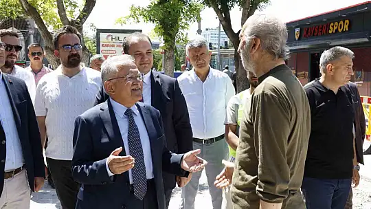 Başkan Büyükkılıç'tan Cumhuriyet Meydanı'ndaki büyük dönüşüme yakın takip