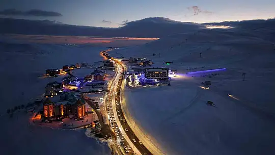 Başkan Büyükkılıç'tan Erciyes için iki müjde: 1 milyar TL'LİK yeni yol ve 2 bin 500 araçlık otopark