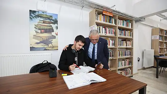 Başkan Büyükkılıç'tan gençlere 'eğitim' vurgusu