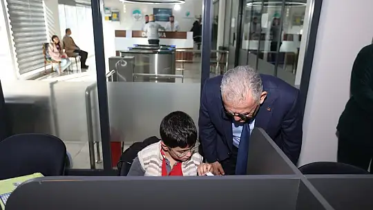 Başkan Büyükkılıç'tan gençlere 'eğitim' vurgusu